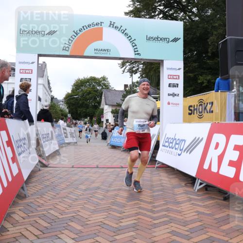 30.08.2026 - Blankeneser Heldenlauf Lena Gebhardt http://msf.ph/oto/10065900 30.08.2026 12:54:58 Ziel 4114, 4280 meine-sportfotos.de