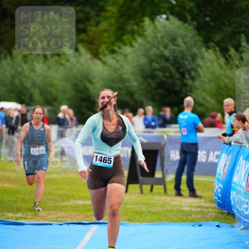 30.08.2026 - Elbe Triathlon Hamburg LAZAROV Photography http://msf.ph/oto/10065919 30.08.2026 12:16:12 Ziel 1465, 1532, 1702 meine-sportfotos.de