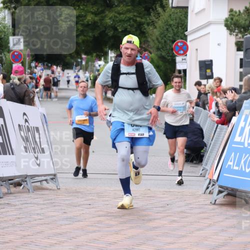 30.08.2026 - Blankeneser Heldenlauf Lena Gebhardt http://msf.ph/oto/10065920 30.08.2026 12:55:00 Ziel 4114, 4280 meine-sportfotos.de
