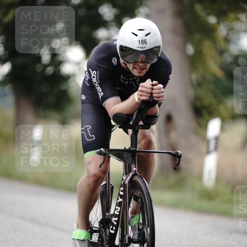 30.08.2026 - Elbe Triathlon Hamburg Michael Burmester http://msf.ph/oto/10065921 30.08.2026 09:03:03 Radfahren 186, 259 meine-sportfotos.de