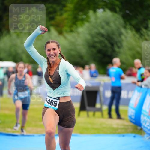 30.08.2026 - Elbe Triathlon Hamburg LAZAROV Photography http://msf.ph/oto/10065934 30.08.2026 12:16:13 Ziel 1465, 1702 meine-sportfotos.de