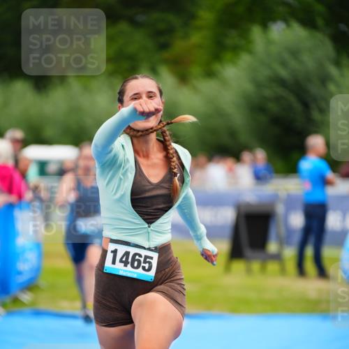 30.08.2026 - Elbe Triathlon Hamburg LAZAROV Photography http://msf.ph/oto/10065941 30.08.2026 12:16:13 Ziel 1465, 1702 meine-sportfotos.de