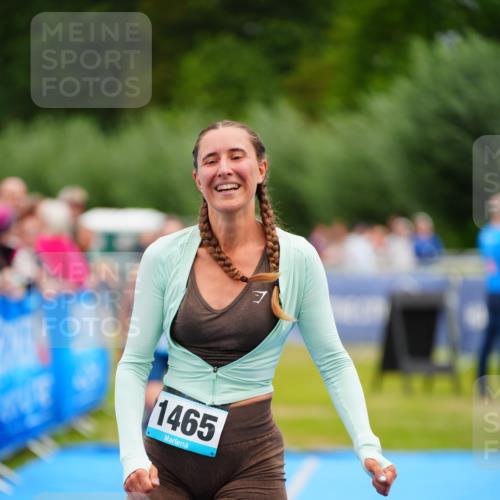 30.08.2026 - Elbe Triathlon Hamburg LAZAROV Photography http://msf.ph/oto/10065944 30.08.2026 12:16:13 Ziel 1465, 1702 meine-sportfotos.de
