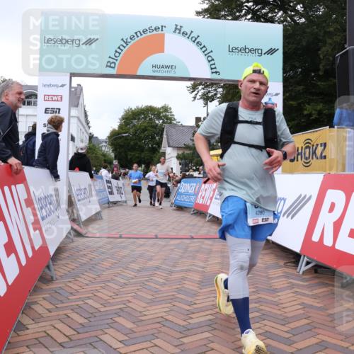 30.08.2026 - Blankeneser Heldenlauf Lena Gebhardt http://msf.ph/oto/10065946 30.08.2026 12:55:03 Ziel 2092, 4016, 4114, 4138, 4280 meine-sportfotos.de