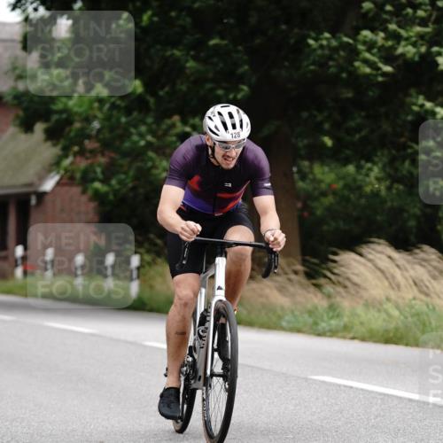 30.08.2026 - Elbe Triathlon Hamburg Michael Burmester http://msf.ph/oto/10065966 30.08.2026 14:58:07 Radfahren  meine-sportfotos.de