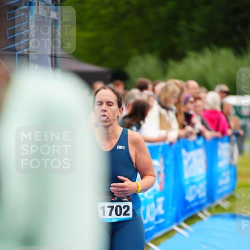 30.08.2026 - Elbe Triathlon Hamburg LAZAROV Photography http://msf.ph/oto/10065972 30.08.2026 12:16:16 Ziel 1465, 1702 meine-sportfotos.de