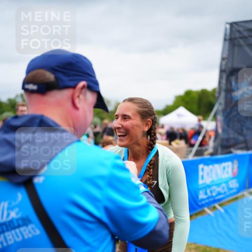 30.08.2026 - Elbe Triathlon Hamburg LAZAROV Photography http://msf.ph/oto/10065988 30.08.2026 12:16:20 Ziel  meine-sportfotos.de