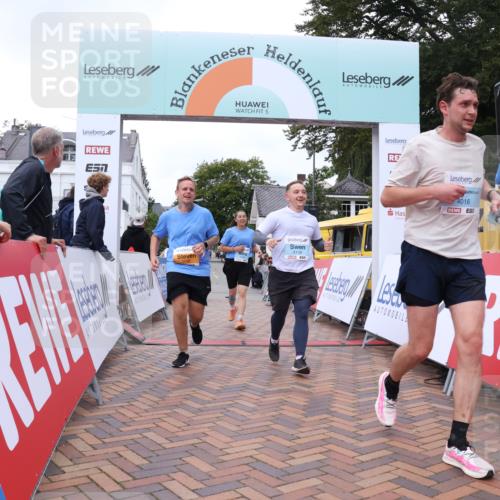 30.08.2026 - Blankeneser Heldenlauf Lena Gebhardt http://msf.ph/oto/10065996 30.08.2026 12:55:07 Ziel 2092, 4016, 4138, 4147, 4280 meine-sportfotos.de