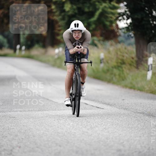 30.08.2026 - Elbe Triathlon Hamburg Michael Burmester http://msf.ph/oto/10066007 30.08.2026 09:04:32 Radfahren 217, 247 meine-sportfotos.de