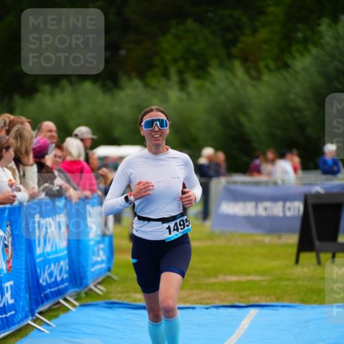 30.08.2026 - Elbe Triathlon Hamburg LAZAROV Photography http://msf.ph/oto/10066015 30.08.2026 12:16:46 Ziel 1482, 1495 meine-sportfotos.de