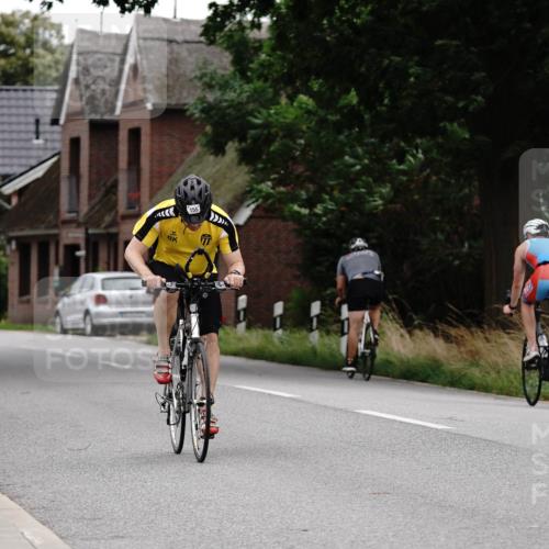 30.08.2026 - Elbe Triathlon Hamburg Michael Burmester http://msf.ph/oto/10066020 30.08.2026 14:59:33 Radfahren  meine-sportfotos.de