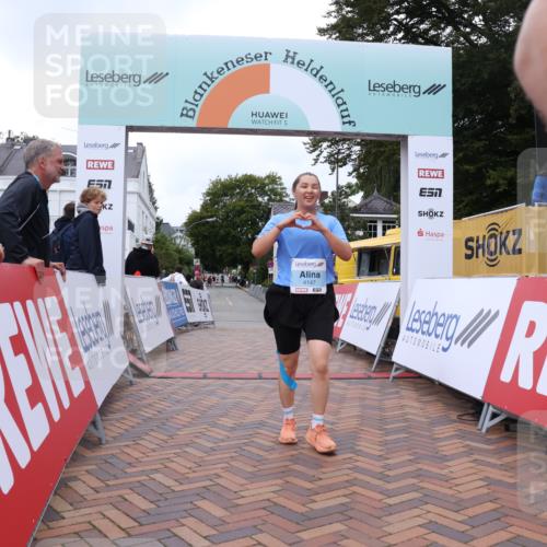 30.08.2026 - Blankeneser Heldenlauf Lena Gebhardt http://msf.ph/oto/10066032 30.08.2026 12:55:10 Ziel 2092, 4016, 4138, 4147, 4280 meine-sportfotos.de