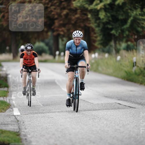 30.08.2026 - Elbe Triathlon Hamburg Michael Burmester http://msf.ph/oto/10066034 30.08.2026 09:05:06 Radfahren 189, 362, 363 meine-sportfotos.de
