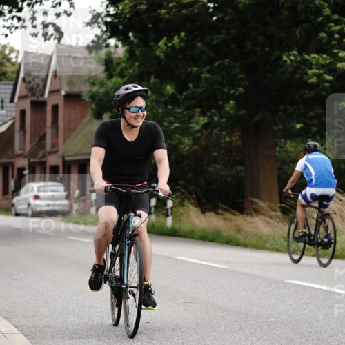 30.08.2026 - Elbe Triathlon Hamburg Michael Burmester http://msf.ph/oto/10066039 30.08.2026 15:00:03 Radfahren 138 meine-sportfotos.de