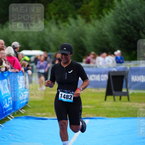 30.08.2026 - Elbe Triathlon Hamburg LAZAROV Photography http://msf.ph/oto/10066058 30.08.2026 12:16:53 Ziel 1482, 1647 meine-sportfotos.de