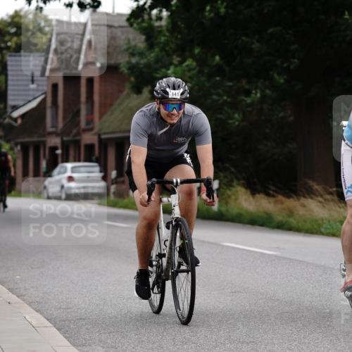 30.08.2026 - Elbe Triathlon Hamburg Michael Burmester http://msf.ph/oto/10066071 30.08.2026 15:00:55 Radfahren  meine-sportfotos.de