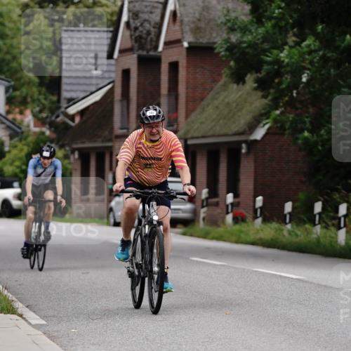 30.08.2026 - Elbe Triathlon Hamburg Michael Burmester http://msf.ph/oto/10066085 30.08.2026 15:01:02 Radfahren  meine-sportfotos.de