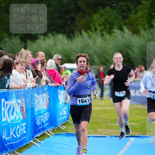 30.08.2026 - Elbe Triathlon Hamburg LAZAROV Photography http://msf.ph/oto/10066103 30.08.2026 12:17:00 Ziel 1470, 1647, 1675 meine-sportfotos.de