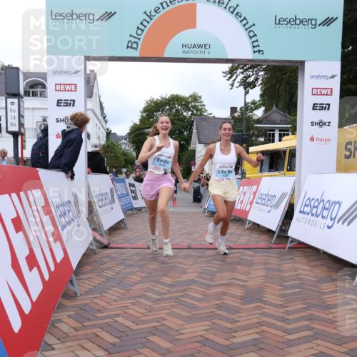 30.08.2026 - Blankeneser Heldenlauf Lena Gebhardt http://msf.ph/oto/10066154 30.08.2026 12:55:46 Ziel 4047, 4233, 4481 meine-sportfotos.de
