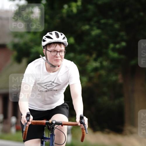 30.08.2026 - Elbe Triathlon Hamburg Michael Burmester http://msf.ph/oto/10066177 30.08.2026 15:03:32 Radfahren  meine-sportfotos.de