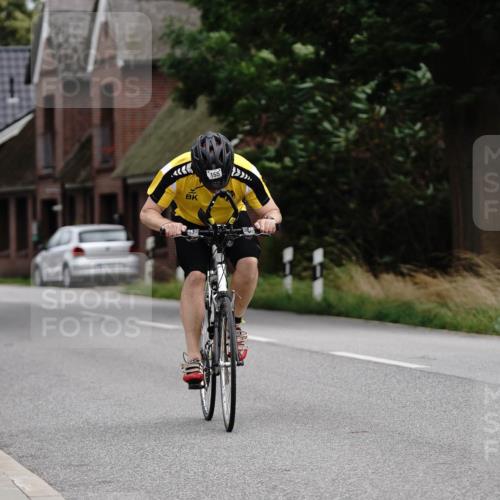 30.08.2026 - Elbe Triathlon Hamburg Michael Burmester http://msf.ph/oto/10066201 30.08.2026 15:04:41 Radfahren  meine-sportfotos.de