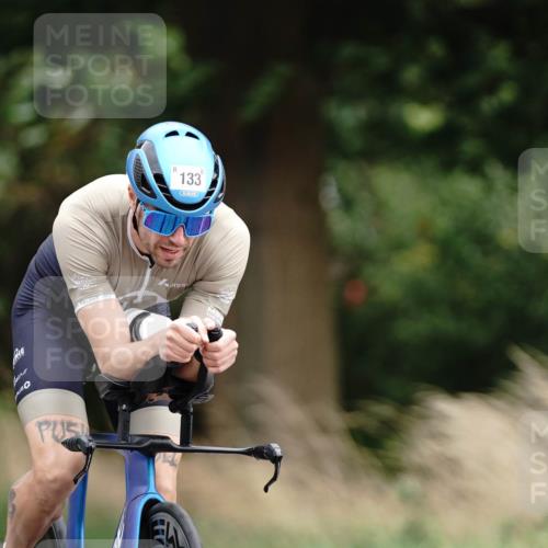 30.08.2026 - Elbe Triathlon Hamburg Michael Burmester http://msf.ph/oto/10066221 30.08.2026 15:05:14 Radfahren  meine-sportfotos.de