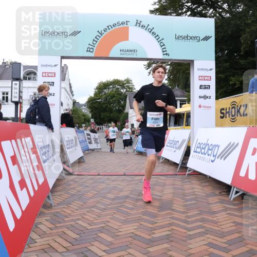 30.08.2026 - Blankeneser Heldenlauf Lena Gebhardt http://msf.ph/oto/10066227 30.08.2026 12:55:53 Ziel 4047, 4223, 4233, 4437, 4438 meine-sportfotos.de