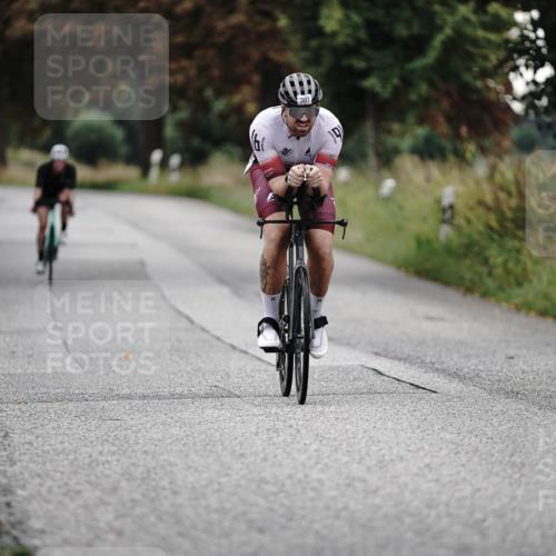 30.08.2026 - Elbe Triathlon Hamburg Michael Burmester http://msf.ph/oto/10066244 30.08.2026 09:08:28 Radfahren 307, 331 meine-sportfotos.de