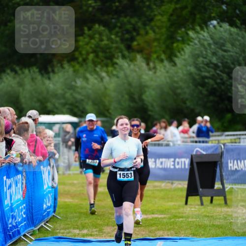 30.08.2026 - Elbe Triathlon Hamburg LAZAROV Photography http://msf.ph/oto/10066250 30.08.2026 12:17:49 Ziel 1351, 1553, 1607 meine-sportfotos.de