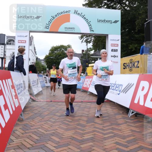 30.08.2026 - Blankeneser Heldenlauf Lena Gebhardt http://msf.ph/oto/10066265 30.08.2026 12:55:58 Ziel 4118, 4223, 4274, 4437, 4438 meine-sportfotos.de