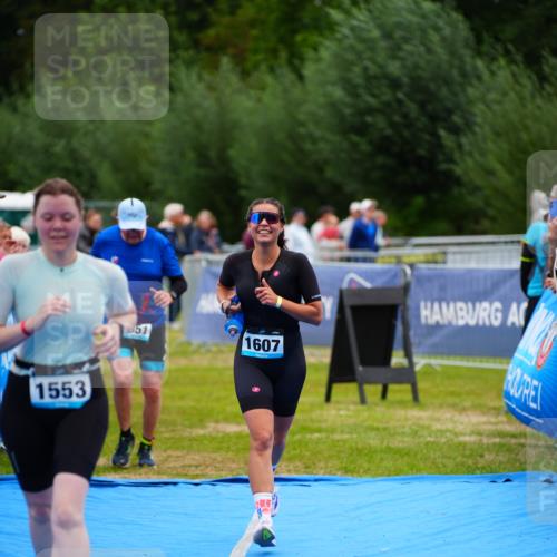 30.08.2026 - Elbe Triathlon Hamburg LAZAROV Photography http://msf.ph/oto/10066271 30.08.2026 12:17:51 Ziel 1351, 1553, 1607 meine-sportfotos.de
