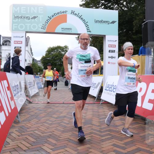 30.08.2026 - Blankeneser Heldenlauf Lena Gebhardt http://msf.ph/oto/10066274 30.08.2026 12:55:59 Ziel 4118, 4223, 4274, 4437, 4438 meine-sportfotos.de