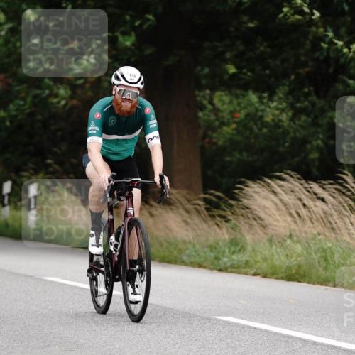 30.08.2026 - Elbe Triathlon Hamburg Michael Burmester http://msf.ph/oto/10066284 30.08.2026 15:08:04 Radfahren 160 meine-sportfotos.de