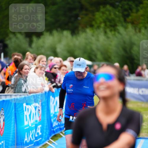 30.08.2026 - Elbe Triathlon Hamburg LAZAROV Photography http://msf.ph/oto/10066327 30.08.2026 12:17:55 Ziel 1351, 1553, 1607 meine-sportfotos.de