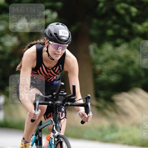 30.08.2026 - Elbe Triathlon Hamburg Michael Burmester http://msf.ph/oto/10066331 30.08.2026 15:12:53 Radfahren  meine-sportfotos.de