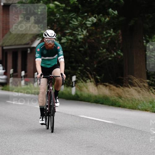 30.08.2026 - Elbe Triathlon Hamburg Michael Burmester http://msf.ph/oto/10066337 30.08.2026 15:13:08 Radfahren  meine-sportfotos.de