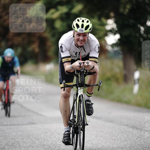30.08.2026 - Elbe Triathlon Hamburg Michael Burmester http://msf.ph/oto/10066360 30.08.2026 09:09:33 Radfahren 201, 219, 269, 466 meine-sportfotos.de