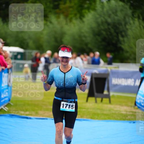 30.08.2026 - Elbe Triathlon Hamburg LAZAROV Photography http://msf.ph/oto/10066367 30.08.2026 12:18:15 Ziel 1521, 1715 meine-sportfotos.de