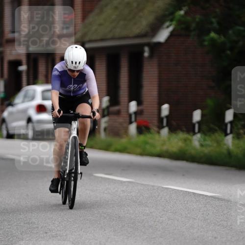 30.08.2026 - Elbe Triathlon Hamburg Michael Burmester http://msf.ph/oto/10066393 30.08.2026 15:16:59 Radfahren  meine-sportfotos.de