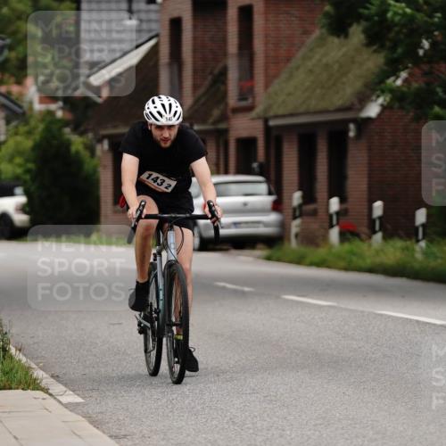 30.08.2026 - Elbe Triathlon Hamburg Michael Burmester http://msf.ph/oto/10066415 30.08.2026 15:17:51 Radfahren  meine-sportfotos.de