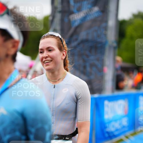 30.08.2026 - Elbe Triathlon Hamburg LAZAROV Photography http://msf.ph/oto/10066428 30.08.2026 12:18:29 Ziel  meine-sportfotos.de