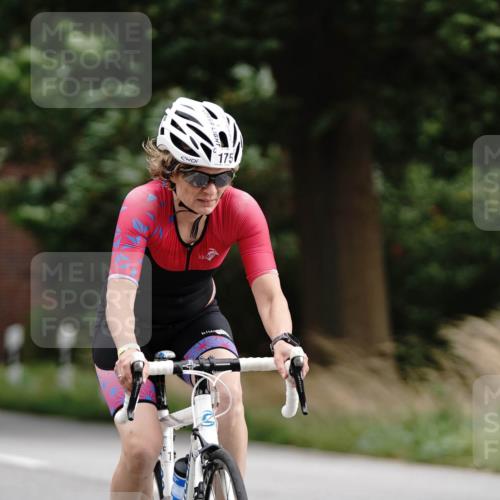 30.08.2026 - Elbe Triathlon Hamburg Michael Burmester http://msf.ph/oto/10066430 30.08.2026 15:18:52 Radfahren  meine-sportfotos.de
