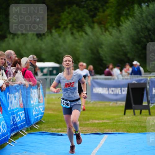30.08.2026 - Elbe Triathlon Hamburg LAZAROV Photography http://msf.ph/oto/10066438 30.08.2026 12:18:36 Ziel 1530, 1601 meine-sportfotos.de