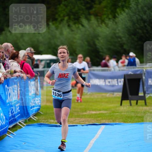 30.08.2026 - Elbe Triathlon Hamburg LAZAROV Photography http://msf.ph/oto/10066440 30.08.2026 12:18:36 Ziel 1530, 1601 meine-sportfotos.de