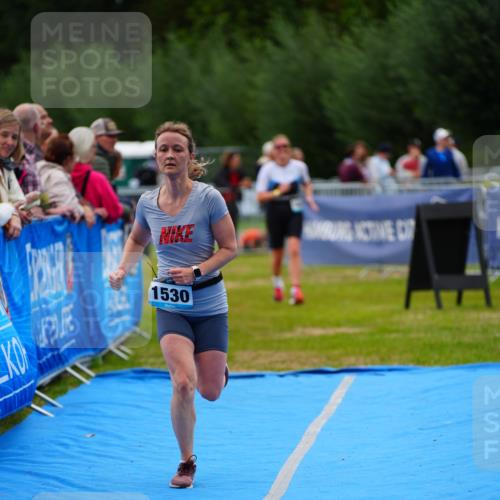 30.08.2026 - Elbe Triathlon Hamburg LAZAROV Photography http://msf.ph/oto/10066444 30.08.2026 12:18:37 Ziel 1530, 1601 meine-sportfotos.de