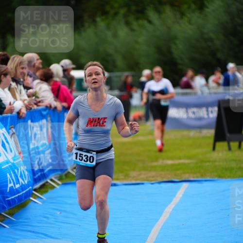 30.08.2026 - Elbe Triathlon Hamburg LAZAROV Photography http://msf.ph/oto/10066450 30.08.2026 12:18:37 Ziel 1530, 1601 meine-sportfotos.de