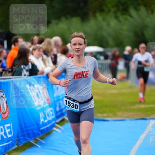 30.08.2026 - Elbe Triathlon Hamburg LAZAROV Photography http://msf.ph/oto/10066459 30.08.2026 12:18:38 Ziel 1530, 1601 meine-sportfotos.de