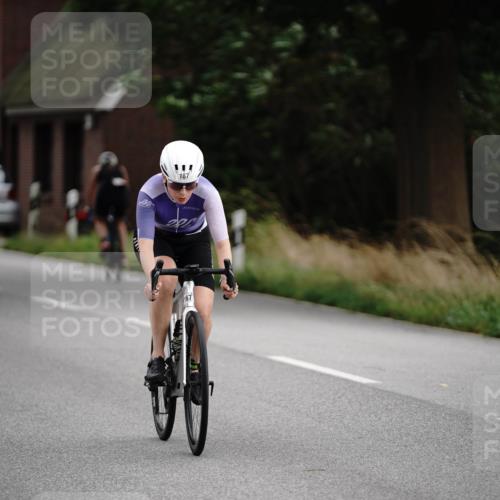 30.08.2026 - Elbe Triathlon Hamburg Michael Burmester http://msf.ph/oto/10066460 30.08.2026 15:21:30 Radfahren  meine-sportfotos.de