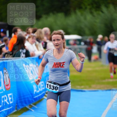 30.08.2026 - Elbe Triathlon Hamburg LAZAROV Photography http://msf.ph/oto/10066463 30.08.2026 12:18:38 Ziel 1530, 1601 meine-sportfotos.de