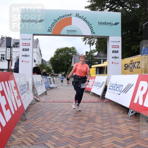 30.08.2026 - Blankeneser Heldenlauf Lena Gebhardt http://msf.ph/oto/10066478 30.08.2026 12:56:55 Ziel 4415 meine-sportfotos.de